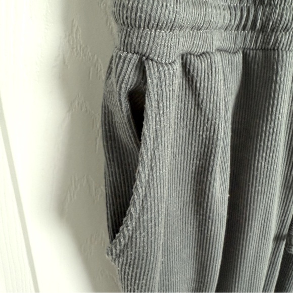 ☃️ Maurices ribbed jumpsuit size S - Picture 5 of 9